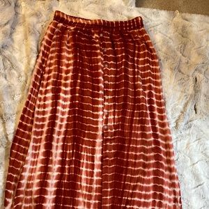 Red & white maxi skirt